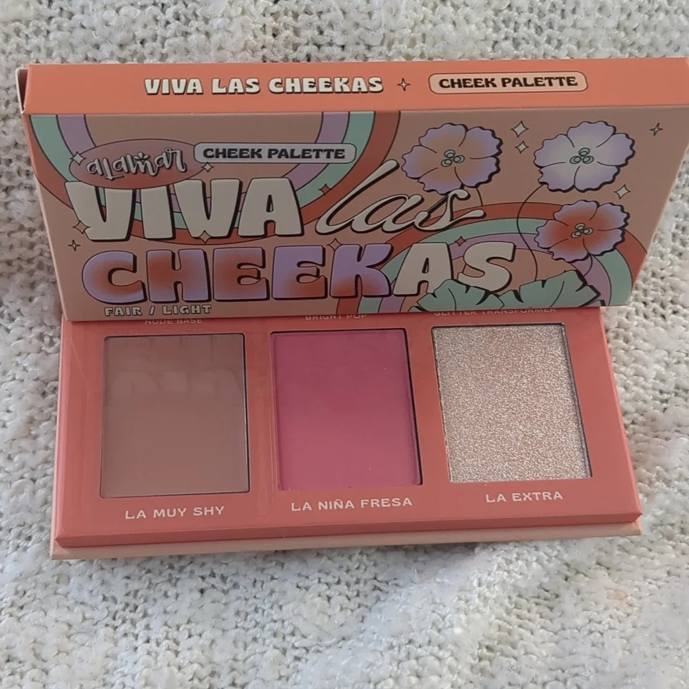 Alamar Viva Las Cheekas Cheek Palette in Fair/Light, 7.8g/0.28oz